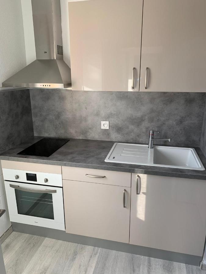 Charmant Studio Avec Climatisation Et Parking แปร์ปินญอง ภายนอก รูปภาพ